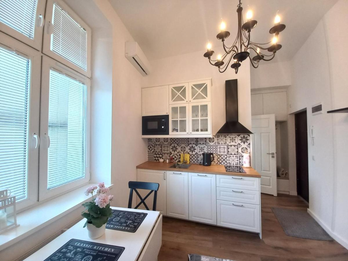Jewish Quarter - Old Town Apartments 크라쿠프 외부 사진